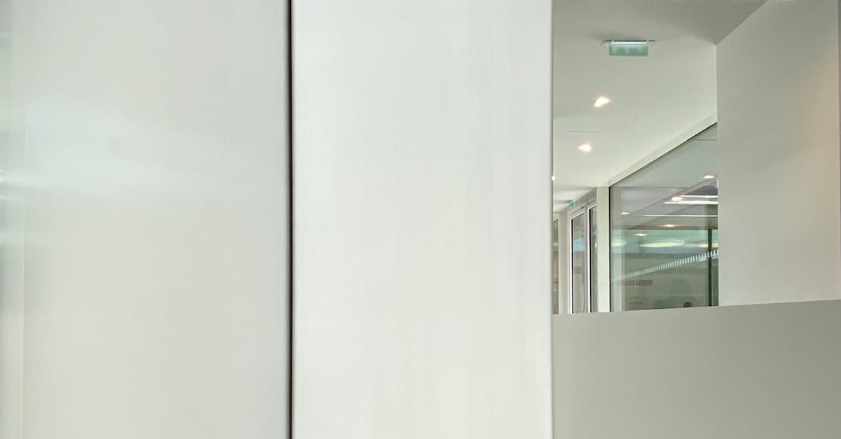 A Step-by-Step Guide to Door Glass Replacement